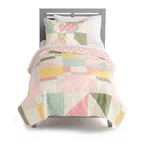 Minnie Mouse Full Size Quilt with Pillow Shams